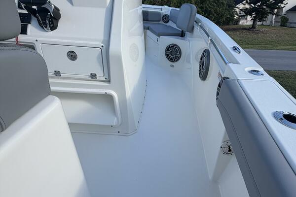 24ft Cobia Yacht For Sale