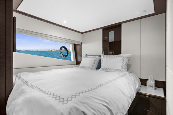 106ft Ocean Alexander Yacht For Sale