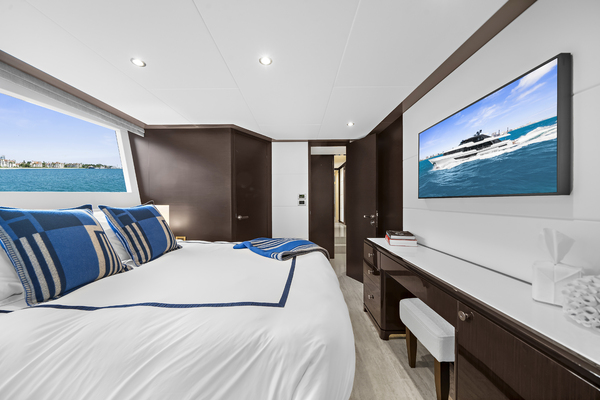 106ft Ocean Alexander Yacht For Sale