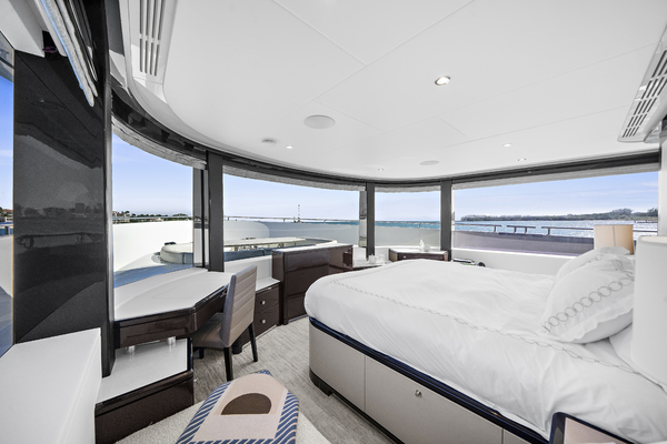 106ft Ocean Alexander Yacht For Sale