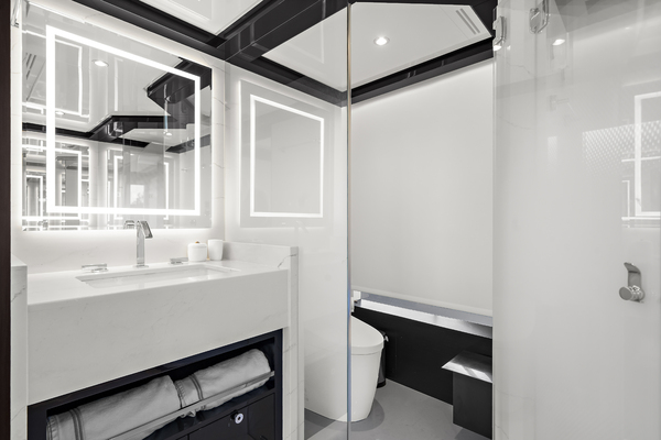 106ft Ocean Alexander Yacht For Sale