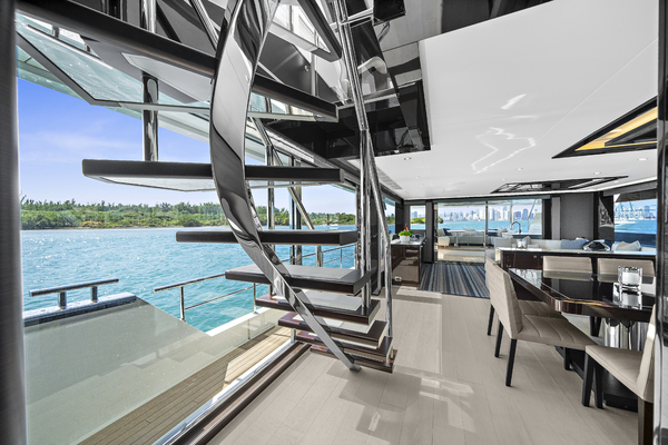 106ft Ocean Alexander Yacht For Sale