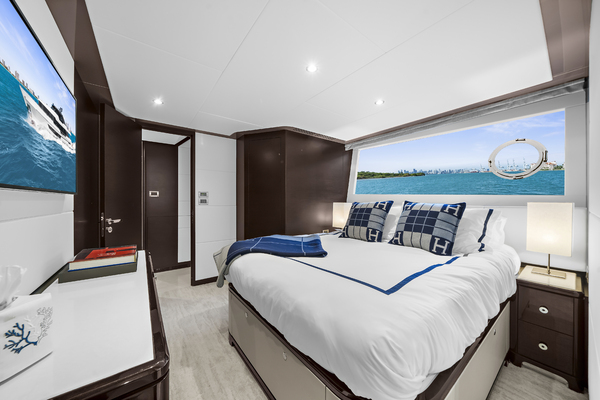 106ft Ocean Alexander Yacht For Sale