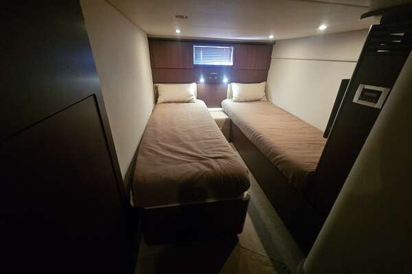 Sea Ray 500 SUNDANCER Yacht For Sale