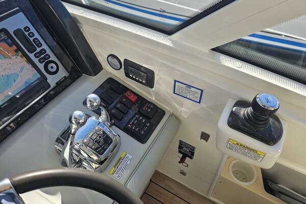 Sea Ray 500 SUNDANCER Yacht For Sale