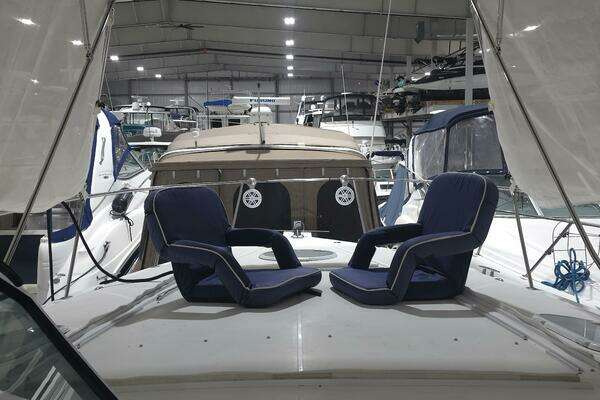 2008 Cruisers Yachts 39