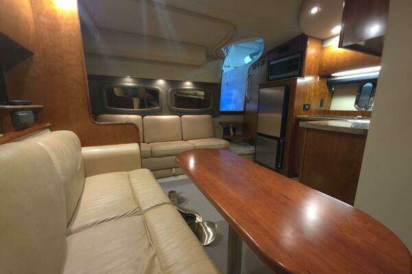 2008 Cruisers Yachts 39