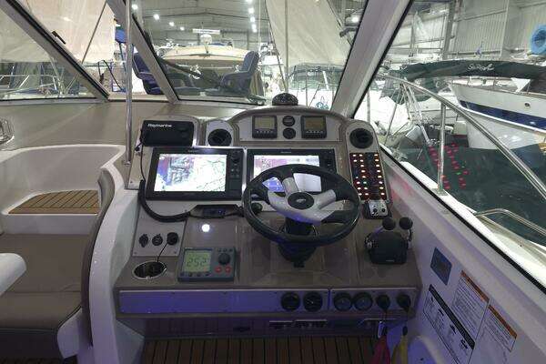 2008 Cruisers Yachts 39