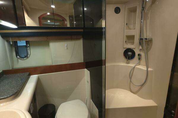 2008 Cruisers Yachts 39