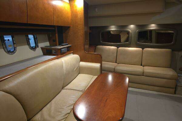 2008 Cruisers Yachts 39