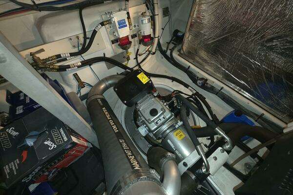 2008 Cruisers Yachts 39