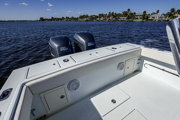 26ft Regulator Yacht For Sale