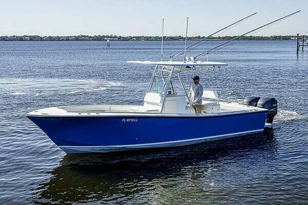 26-ft-Regulator-2000-26 Forward Seating- Stuart Florida United States  yacht for sale