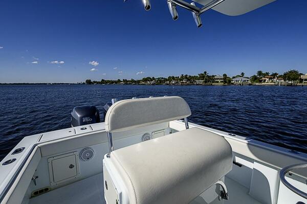 26ft Regulator Yacht For Sale