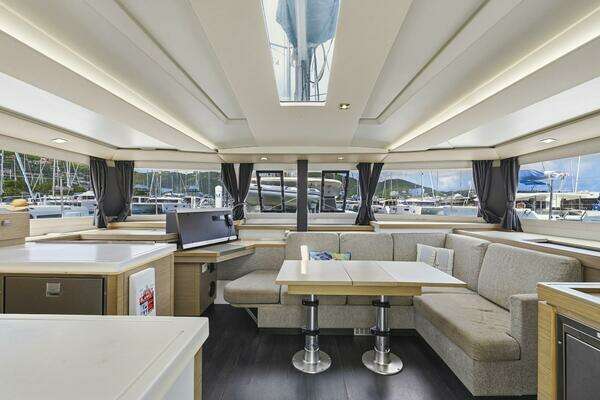 Fountaine Pajot Astrea 42 Yacht For Sale