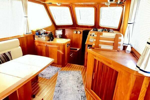 Glass Machine 36ft Sabreline Yacht For Sale