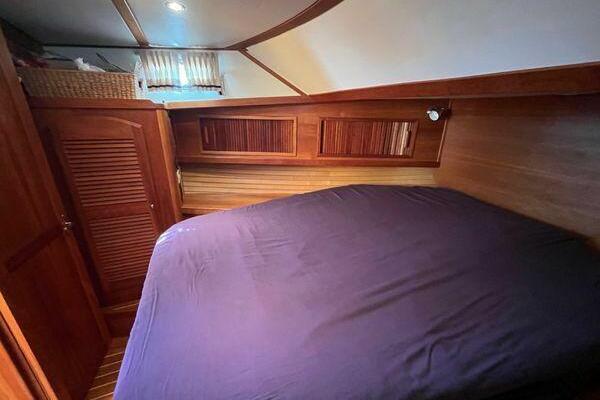 Glass Machine 36ft Sabreline Yacht For Sale