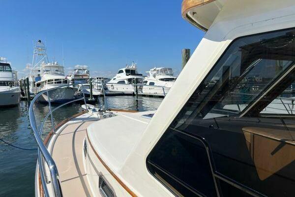 Glass Machine 36ft Sabreline Yacht For Sale