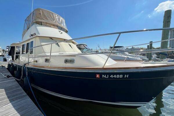 Glass Machine 36ft Sabreline Yacht For Sale