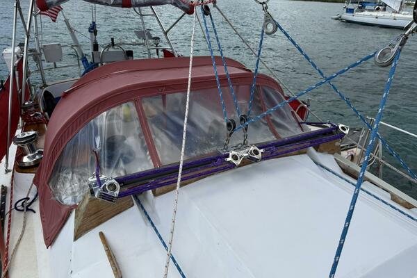 Redshift 41ft Capital Yacht For Sale