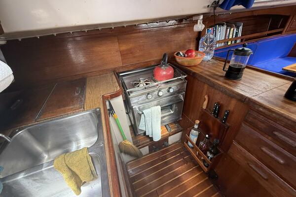 Redshift 41ft Capital Yacht For Sale