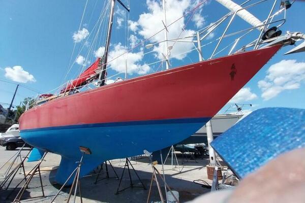 Redshift 41ft Capital Yacht For Sale
