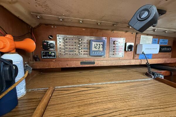 Redshift 41ft Capital Yacht For Sale