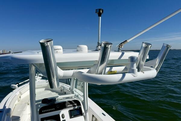 2020 Everglades 243 CC 