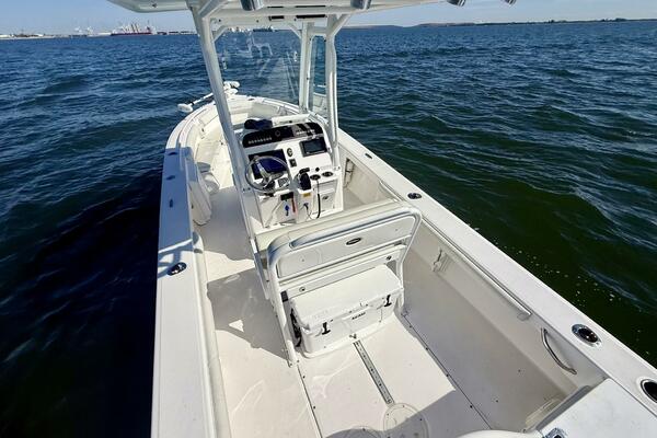 2020 Everglades 243 CC - Stern