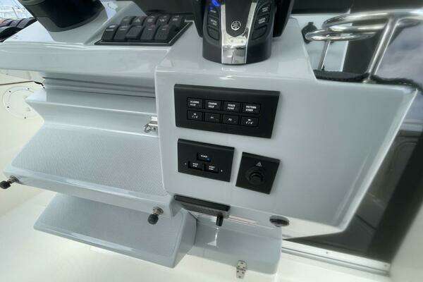 Pursuit  Yacht For Sale