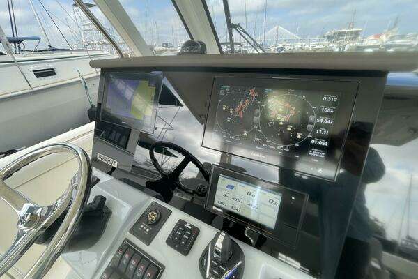 Pursuit  Yacht For Sale