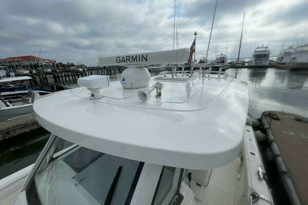 Pursuit  Yacht For Sale