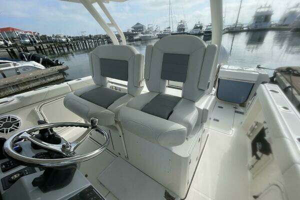 Pursuit  Yacht For Sale