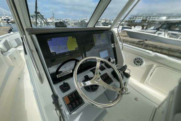 Pursuit  Yacht For Sale
