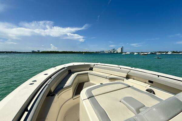 Scout 425 LXF Yacht For Sale