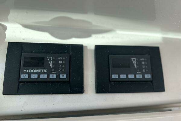 Tiara Yachts 3500 Sovran Yacht For Sale