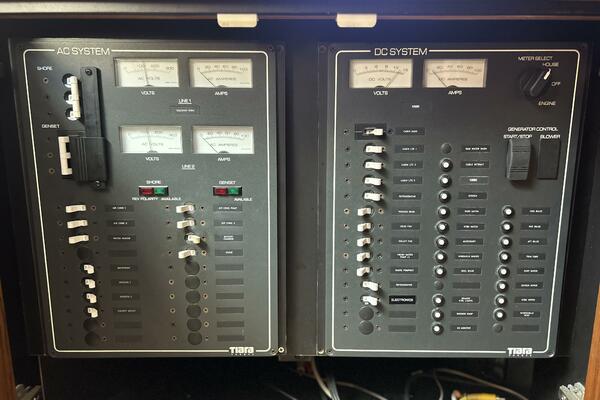 35ft Tiara Yachts Yacht For Sale