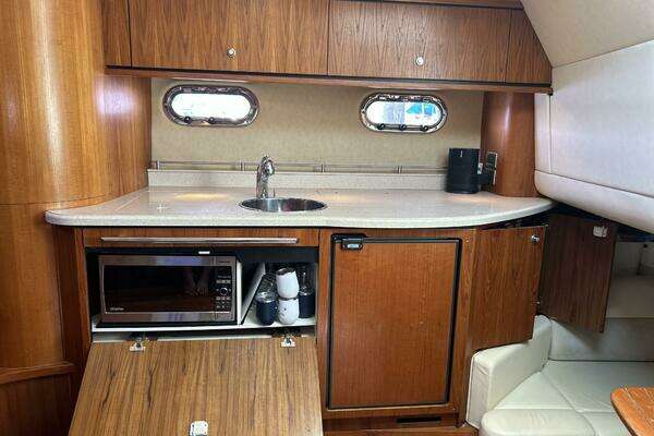 Tiara Yachts 3500 Sovran Yacht For Sale