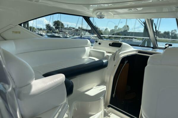 35ft Tiara Yachts Yacht For Sale