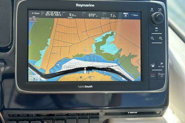 Tiara Yachts 3500 Sovran Yacht For Sale