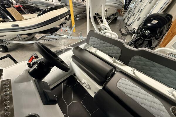 17ft Highfield Yacht For Sale