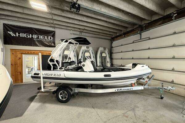 17-ft-Highfield-2026-Sport 520- Holland Michigan United States  yacht for sale