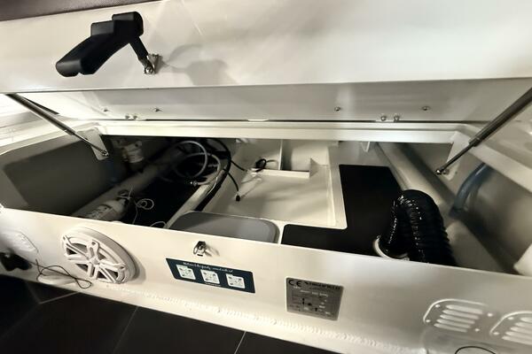 17ft Highfield Yacht For Sale