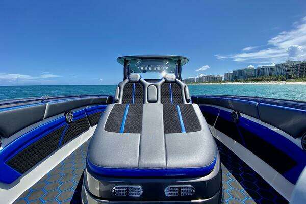 MTI V42 Yacht For Sale