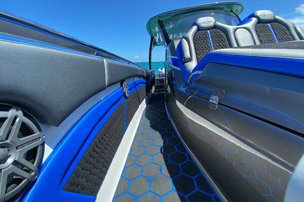 MTI V42 Yacht For Sale