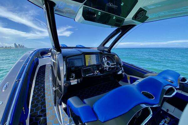 MTI V42 Yacht For Sale