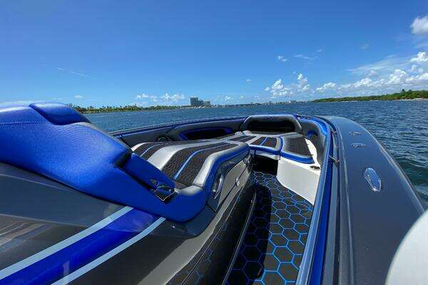 MTI V42 Yacht For Sale