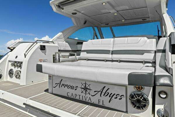 Formula 380 Super Sport Crossover Yacht For Sale