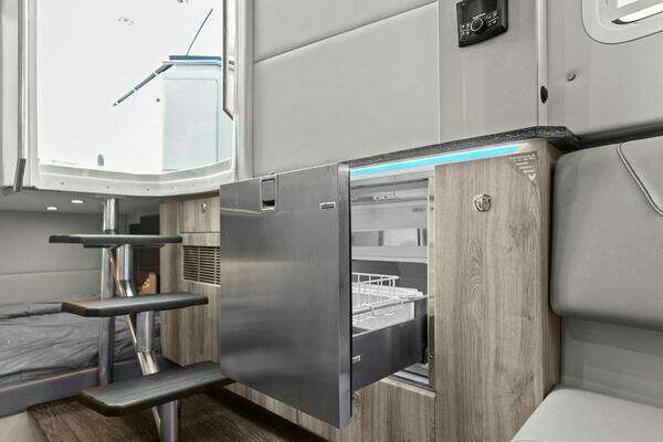 Formula 380 Super Sport Crossover Yacht For Sale