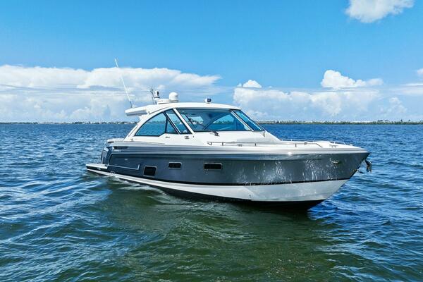 Arrows Abyss 38ft Formula Yacht For Sale